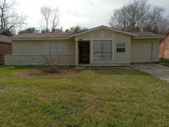 Photo - 9306 St Lo Rd