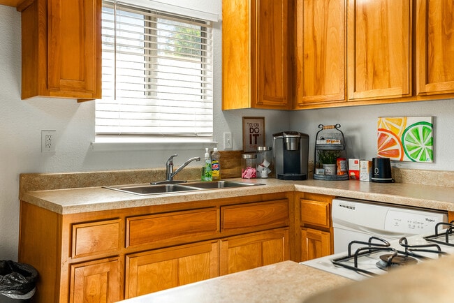 Photo - 3111 Silverbell Rd