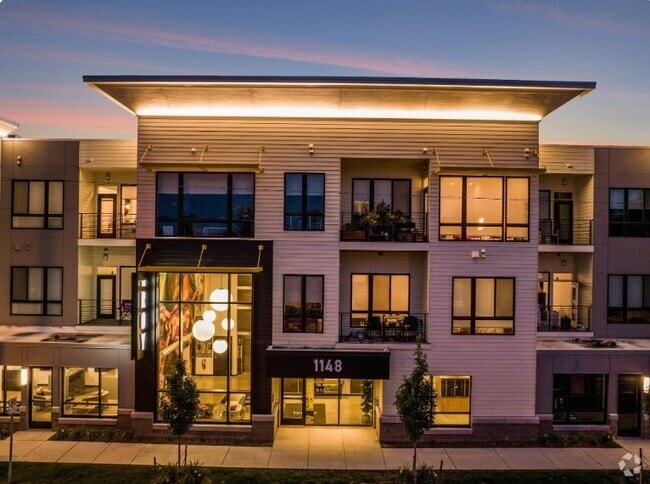 Building Photo - The Roy Rental