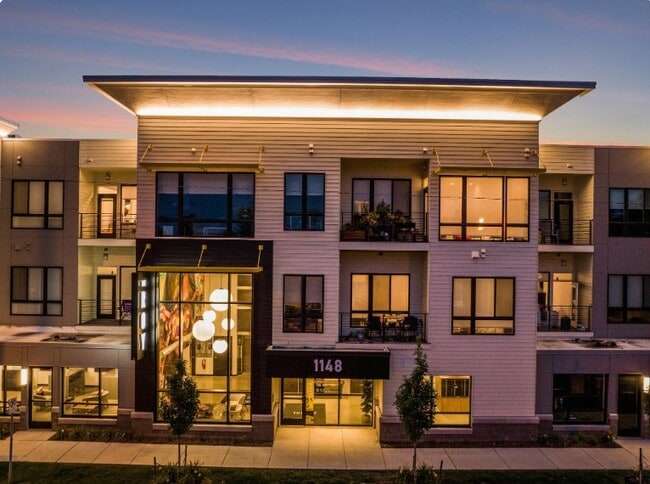 Building Photo - The Roy Rental