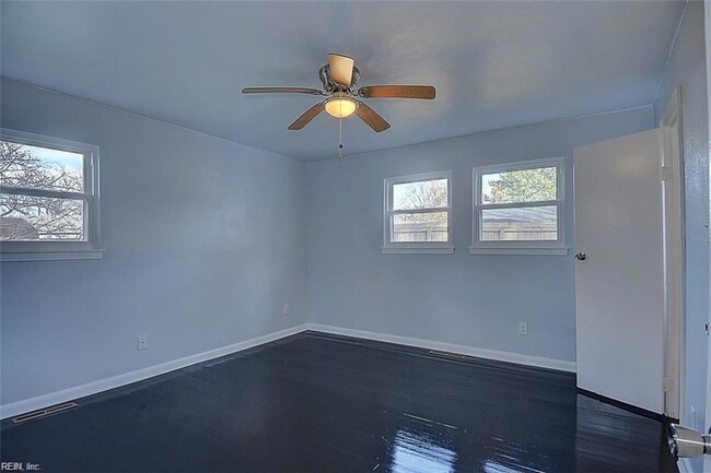 Photo - 4908 Narragansett Ct