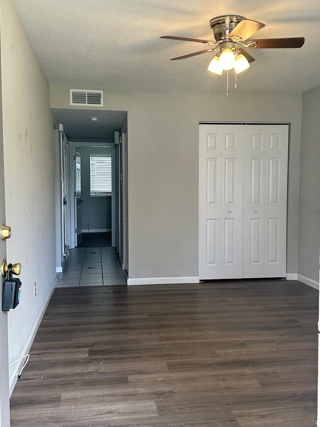 Photo - 2333 St George Ln