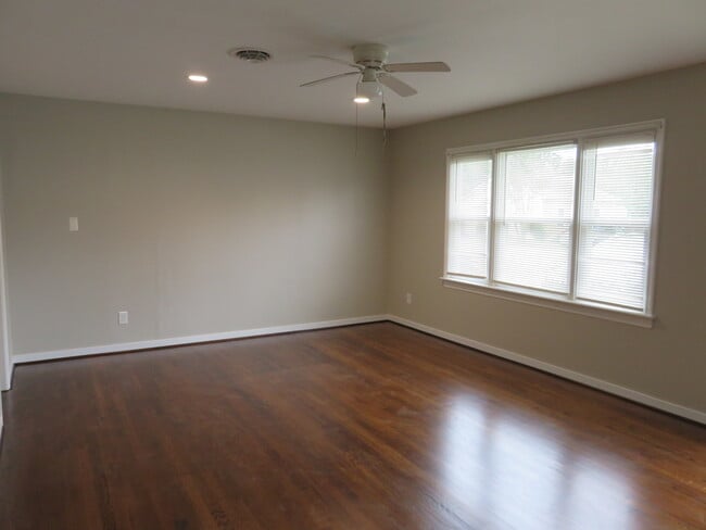 Photo - 213 N Juniper Ave