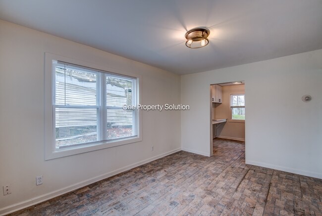 Photo - 1665 W 40th Ave