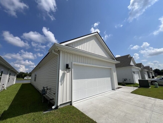 Photo - Charming 3 Bed, 2 Bath Home in Prime Locat...