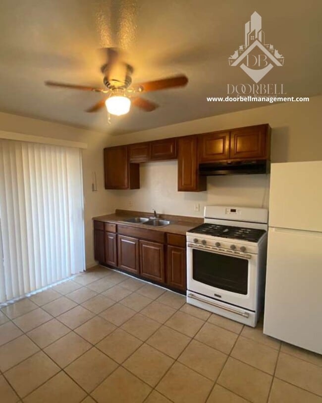 Building Photo - 24204 Clover Ave