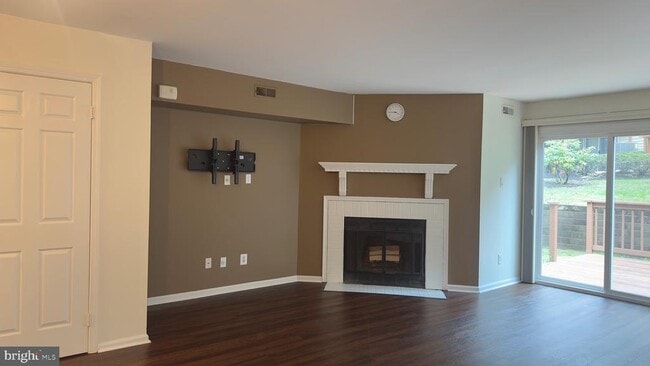 Photo - 342 Brigade Ct