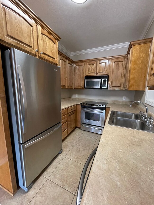 Photo - 112 Whitney Ave Unit 1