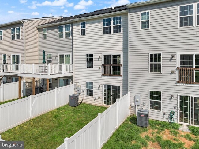 Photo - 36084 Fawn Ln