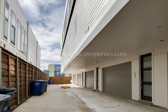 Photo - 2203 Moser Ave