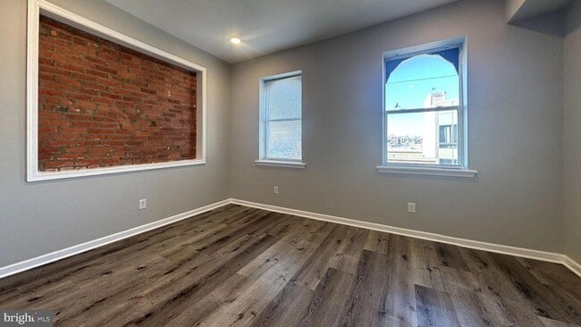 Photo - 3232 W Berks St