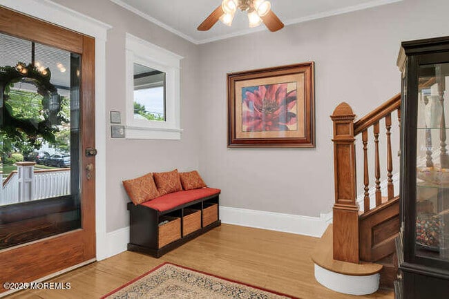 Photo - 137 E Bergen Pl