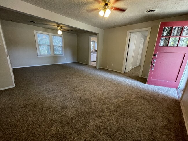 Photo - 1524 W 10th Ave