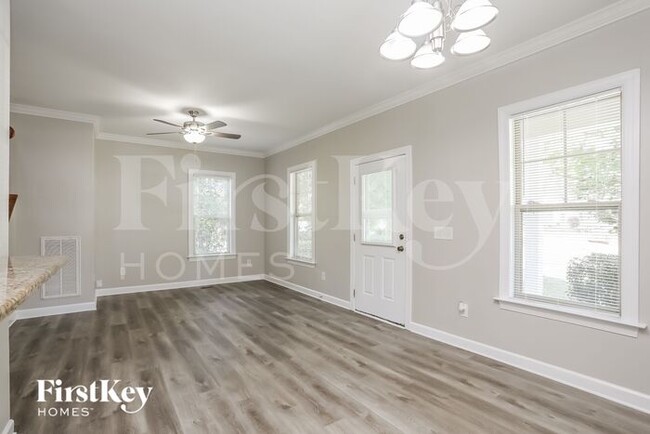 Photo - 5125 Lundy Dr House