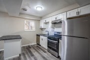 3BR, 1.5BA - 1,250SF - Kitchen