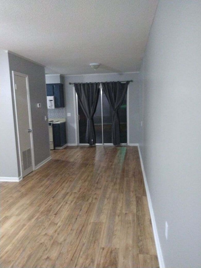 Photo - Pirate Cove Apartments 9-16