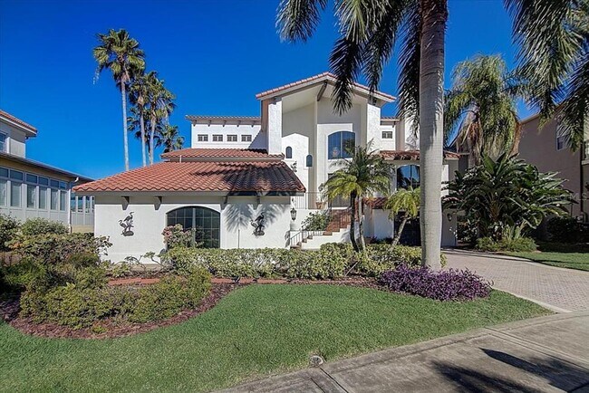 Photo - 1403 Alhambra Dr