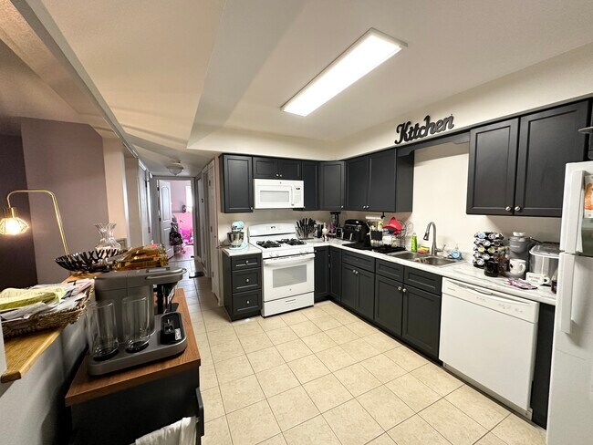 Photo - 2390 Bicentennial Ave Unit 4