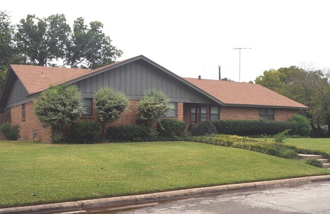 Front - 7400 Deaver Dr