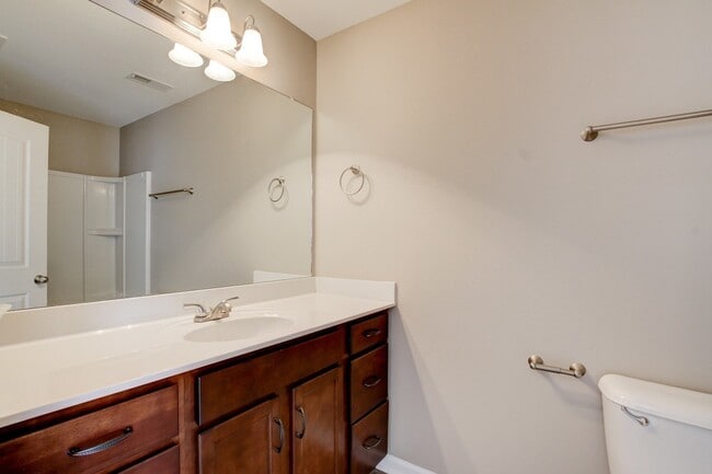 Photo - 322 Sam Houston Cir