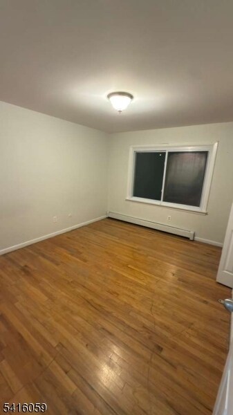 Building Photo - 10 Riverside Ave Unit 2