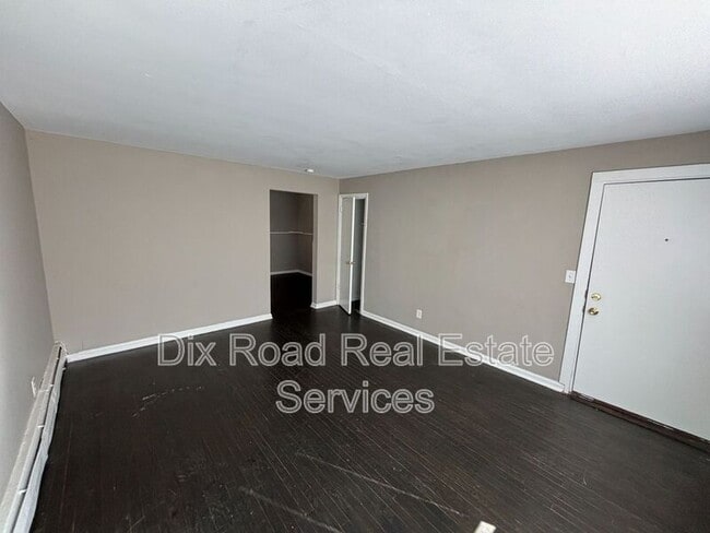 Photo - 3186 Saffer St