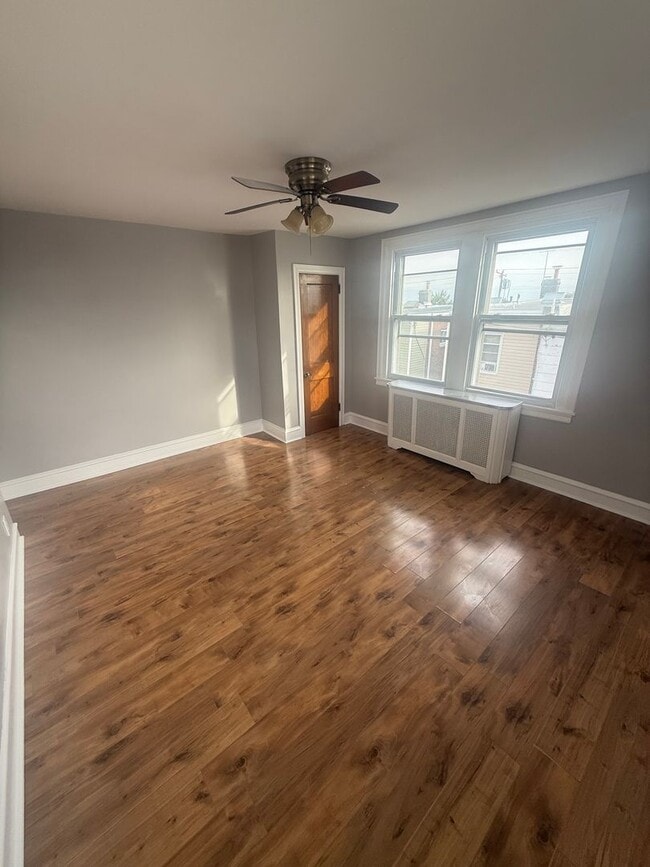 270 Rosemar St Unidad 270 Rosemar Street, 2nd floor
