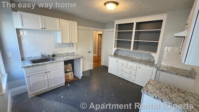 Photo - 54 Hooker Ave