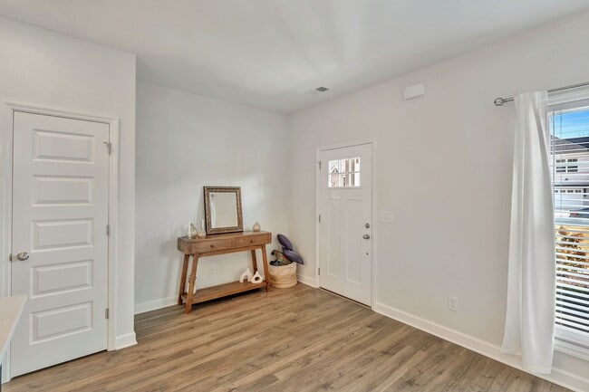 Photo - Hendersonville Townhome