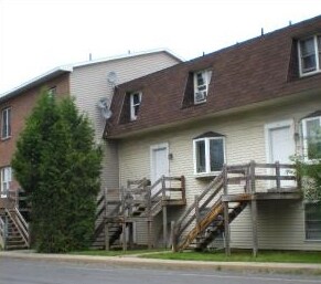 Deland Way Apartments - Deland Way Apartments