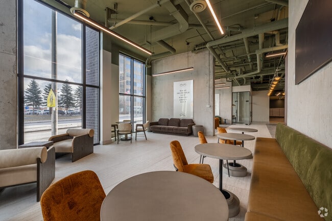 Salon - Gemini Tower