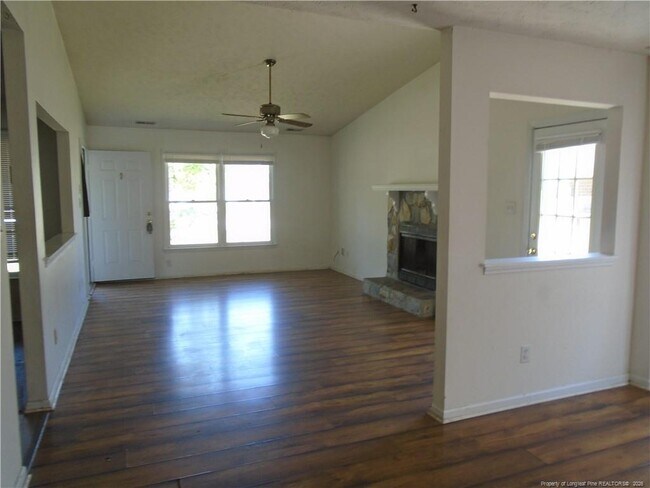 Photo - 5595 Quietwood Pl