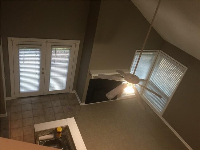 Photo - 5588 Estates Ct