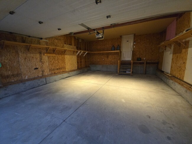 Photo - 3215-3226 26 Ave NW