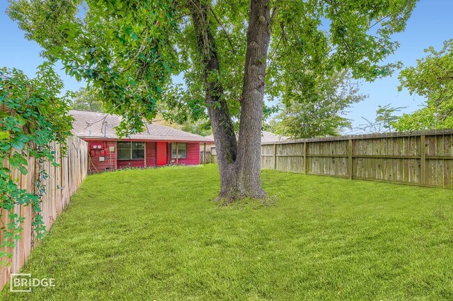 Photo - 1611 Hazelwood St