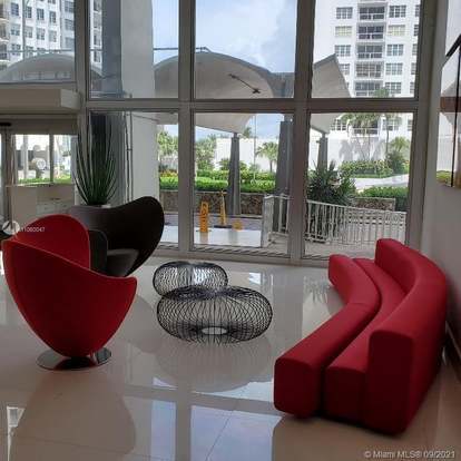 Photo - 5701 Collins Ave