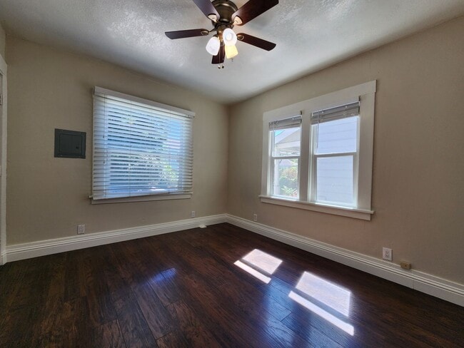 Photo - 143 9th St Apartment Unit 145-A
