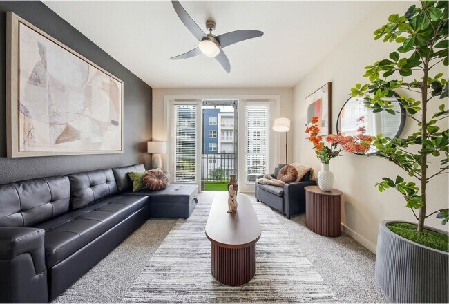 Photo - 1702 W Cleveland St Unit 304