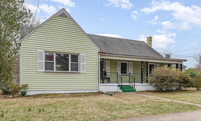 Photo - 536 Lansvale St