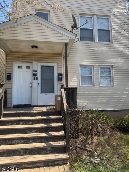 Building Photo - 74 Spring St