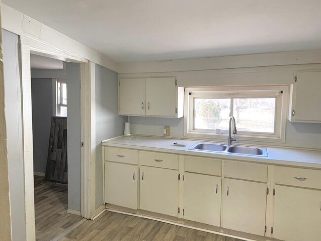 4127 Coggins