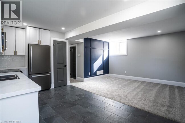 Photo - 309 Nelson St