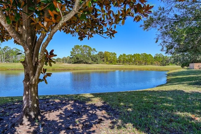 Photo - 625 Fairway Dr Unit 301