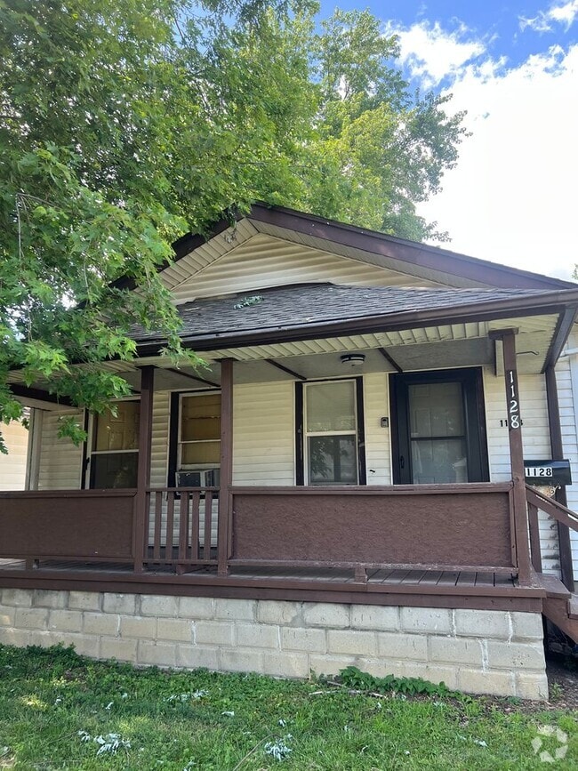 Building Photo - 1126 Wade St Unit 1128 Wade St Rental