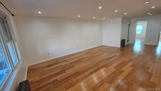 Building Photo - 114-43 199th St Unit 1 Floor