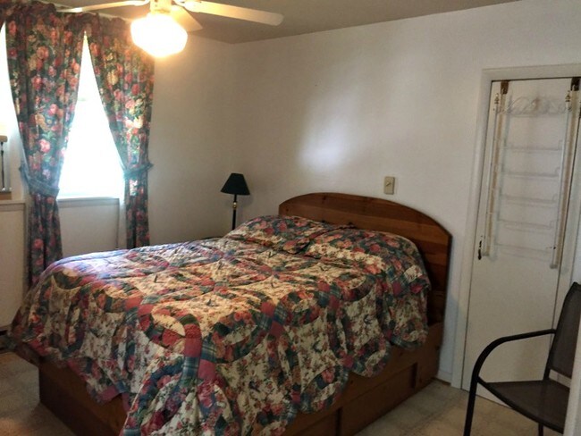 Photo - 294 Hines Ave