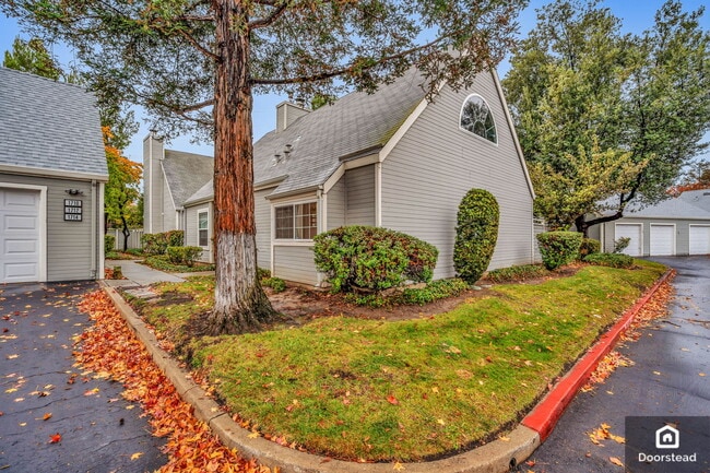 Photo - 1714 Somerset Pl