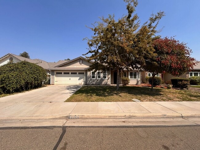 Building Photo - Nice home for rent in Visalia!