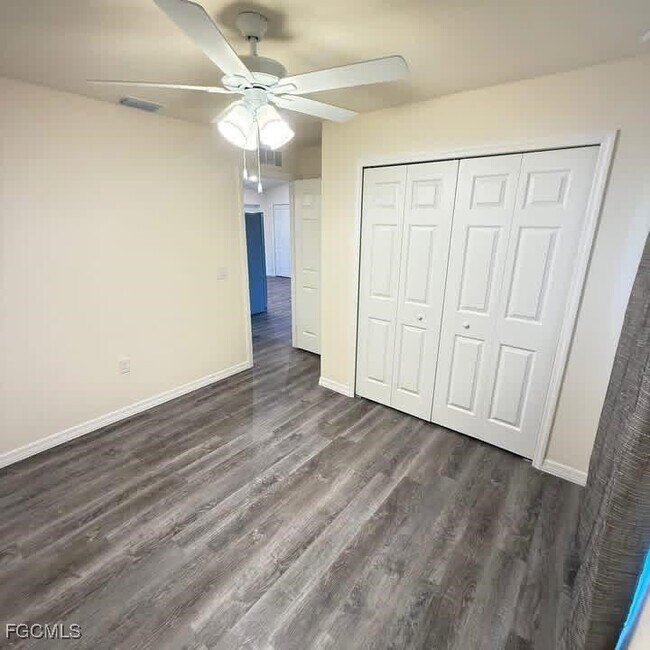 Photo - 575 Oakshire Ln