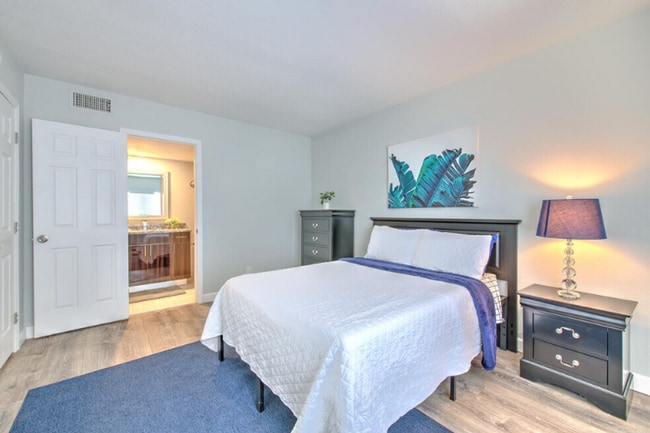 Photo - Pearl Cove Apartments